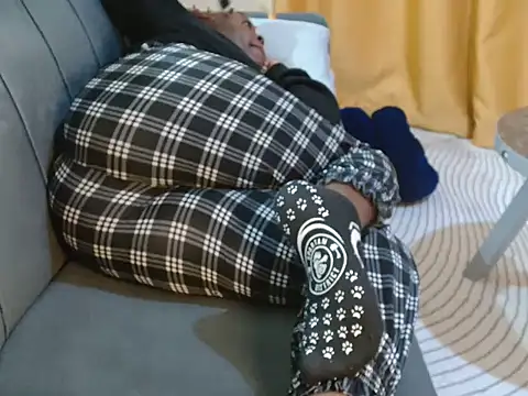 leslysexygirl online show from 10-23-25, 06:12