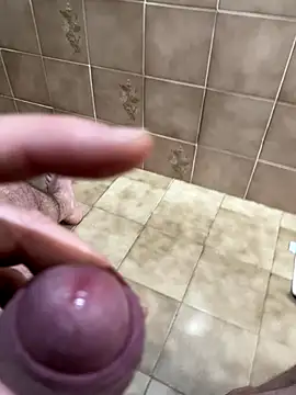 Crisslle online show from 12-22-25, 07:58