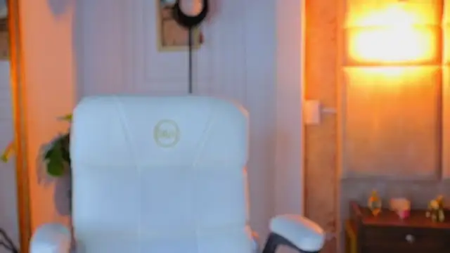 AlessiaLondon online show from 05-04-26, 10:29