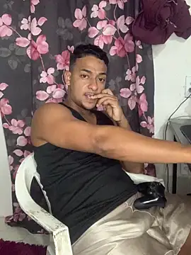 outropirocudo online show from 06-18-26, 05:50
