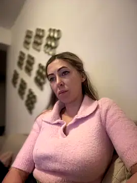 RaquelleDevon online show from 01-08-26, 03:51