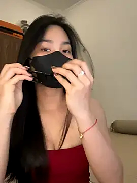 Lilisa miu online show from 10-14-25, 04:07