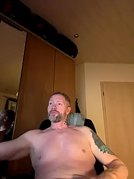 Rockburg online show from 12-15-25, 05:02