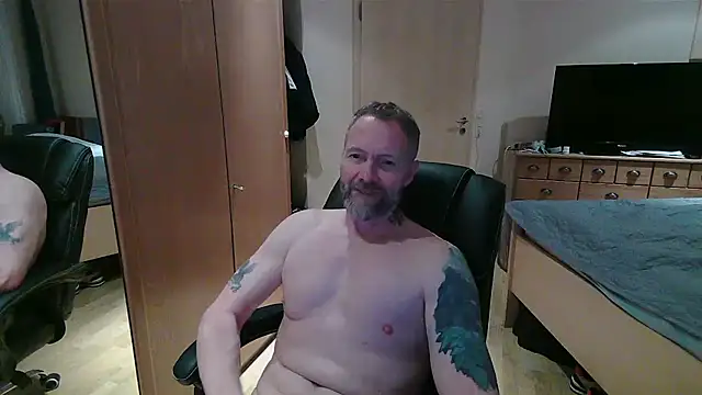Snapshot of Rockburg chatting on 03-12-26, 12:42 Rockburg online show from 03-12-26, 12:42