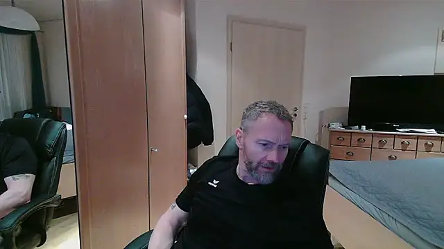 Snapshot of Rockburg chatting on 03-16-26, 03:04 Rockburg online show from 03-16-26, 03:04