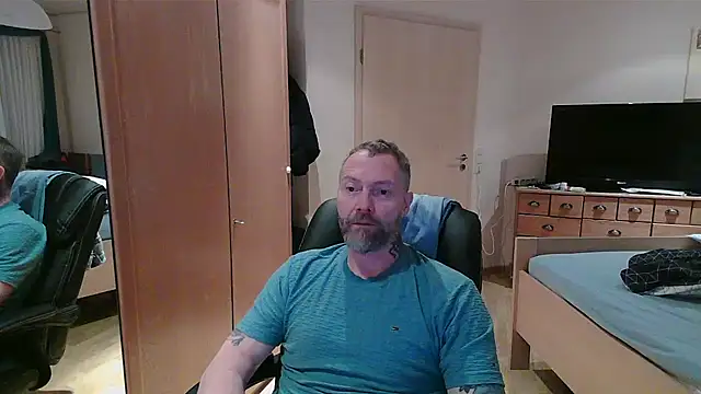 Snapshot of Rockburg chatting on 03-06-26, 02:06 Rockburg online show from 03-06-26, 02:06