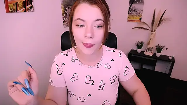 Snapshot of Sun_Alexia chatting on 09-21-25, 04:28 Sun Alexia online show from 09-21-25, 04:28
