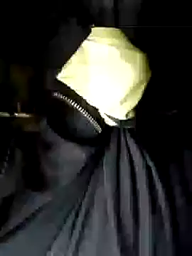 Snapshot of Policeman20742 chatting on 03-11-25, 08:42 Policeman20742 online show from 03-11-25, 08:42