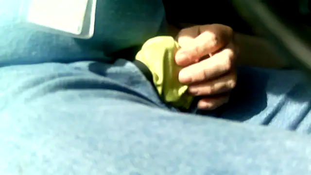 Snapshot of Policeman20742 chatting on 12-13-24, 05:43 Policeman20742 online show from 12-13-24, 05:43