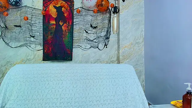 Mia candy 0 online show from 10-30-25, 12:03