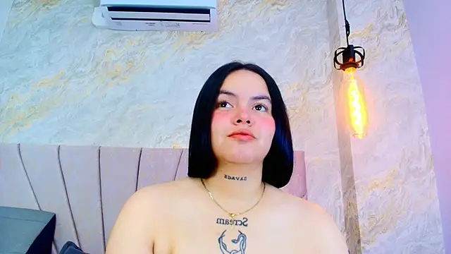 Snapshot of Mia_candy_0 chatting on 06-30-26, 12:05 Mia candy 0 online show from 06-30-26, 12:05
