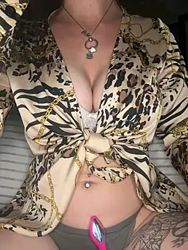 indie-rayne online show from 10-11-25, 09:49