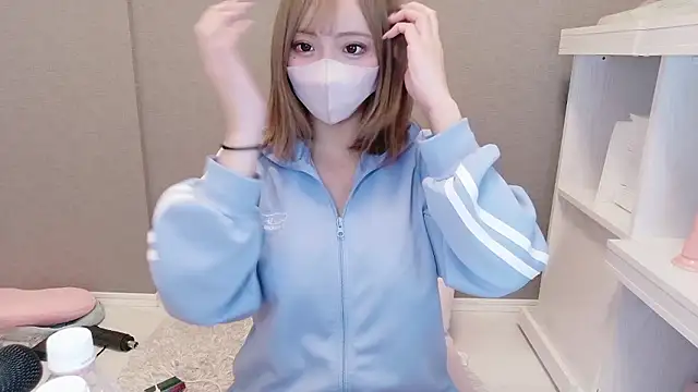  chanMOMO  online show from 04-26-26, 03:42