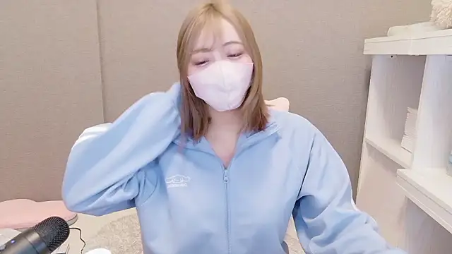  chanMOMO  online show from 05-21-26, 03:31