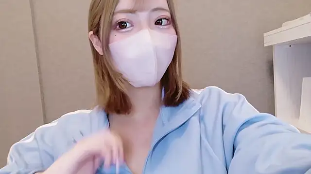  chanMOMO  online show from 04-18-26, 02:36