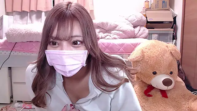  chanMOMO  online show from 12-18-24, 10:51