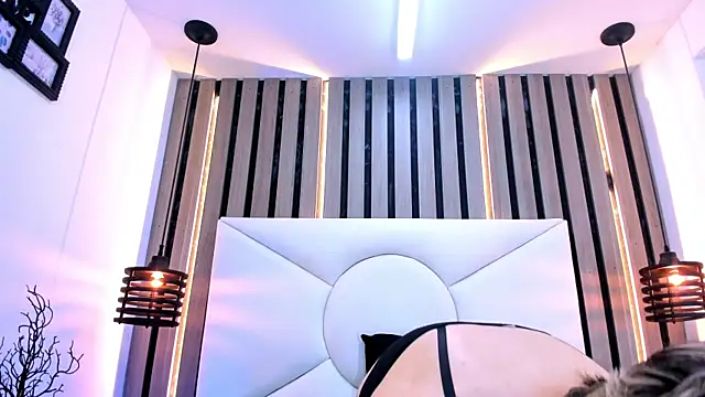 Cutie Shy  online show from 01-06-26, 07:18