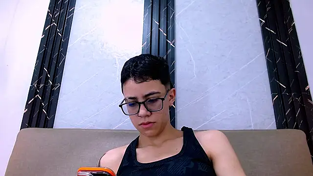 Cutie Shy  online show from 11-28-25, 12:05