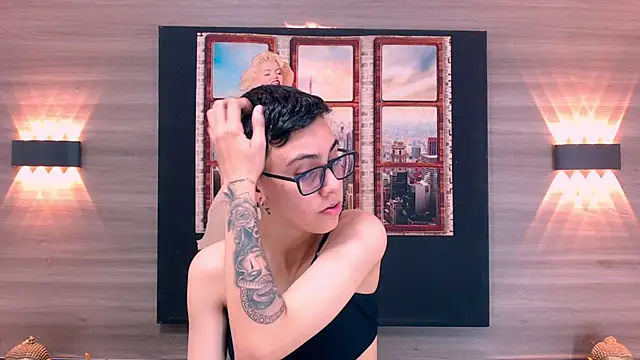 Snapshot of Cutie_Shy_ chatting on 10-06-25, 05:35 Cutie Shy online show from 10-06-25, 05:35