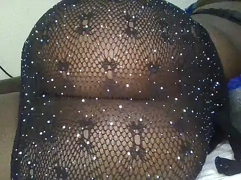 Snapshot of Hot_mummy20 chatting on 06-16-26, 06:41 Hot mummy20 online show from 06-16-26, 06:41