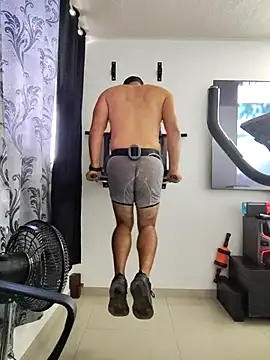 LatinMar online show from 03-10-25, 01:43