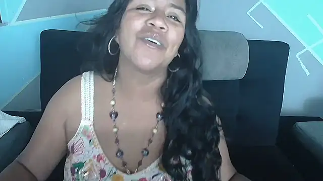 Snapshot of saggil23 chatting on 07-05-26, 08:54 saggil23 online show from 07-05-26, 08:54