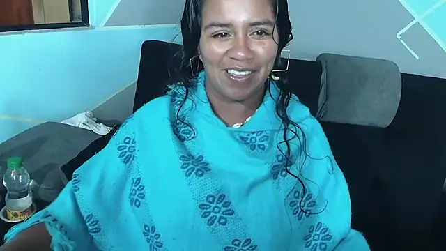 Snapshot of saggil23 chatting on 10-16-25, 10:51 saggil23 online show from 10-16-25, 10:51