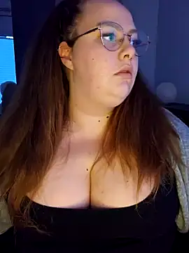  Julie x online show from 12-27-24, 03:37