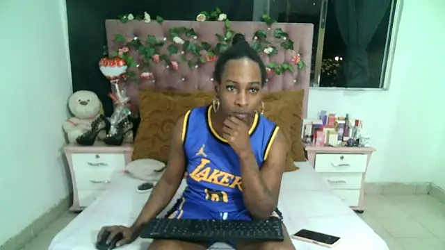 Snapshot of ValeriaTsx chatting on 09-18-25, 04:04 ValeriaTsx online show from 09-18-25, 04:04