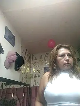 Snapshot of Kazsandraa chatting on 02-21-26, 03:30 Kazsandraa online show from 02-21-26, 03:30