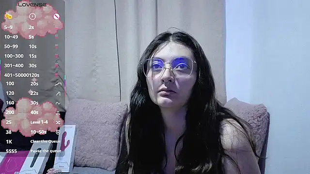 lessliee22  online show from 07-05-26, 05:58