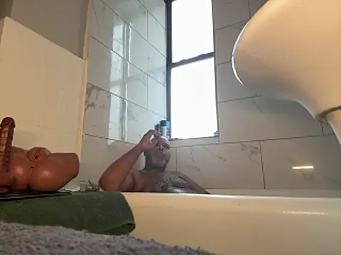 ChiRaqb8 online show from 04-02-26, 08:04