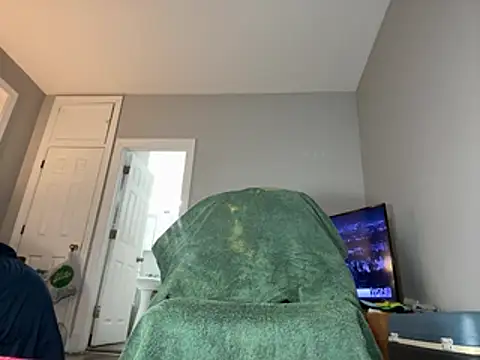 ChiRaqb8 online show from 02-13-26, 11:54