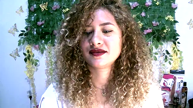 Crysrus online show from 02-22-26, 07:48