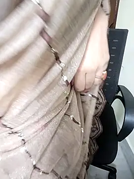 Rubika sharma online show from 09-28-25, 07:10