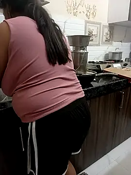 HEENA 022 online show from 10-08-25, 12:07