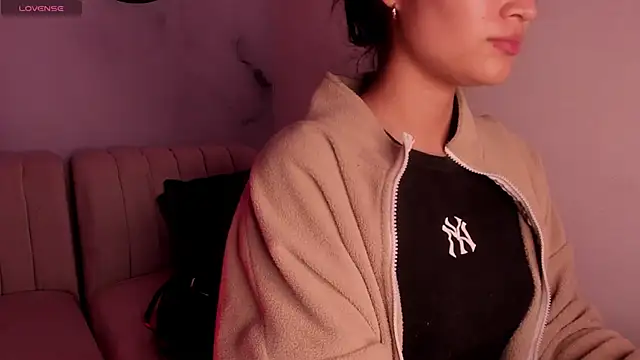 lara madisson online show from 01-16-26, 04:16