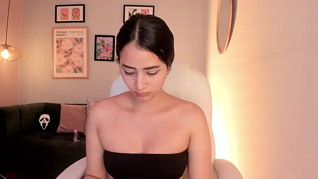 lara madisson online show from 05-25-26, 06:56