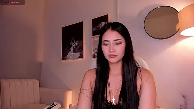 lara madisson online show from 06-04-26, 05:01