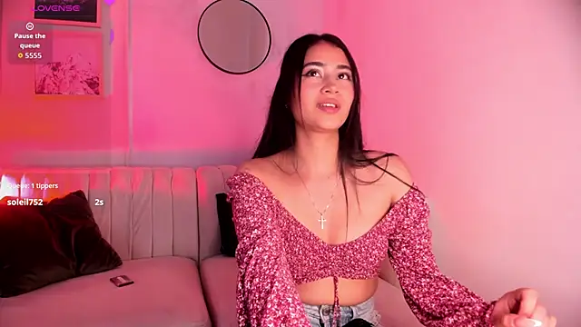 lara madisson online show from 01-06-26, 05:33