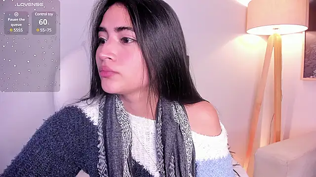 Snapshot of lara_madisson chatting on 03-19-25, 04:36 lara madisson online show from 03-19-25, 04:36