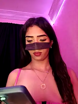 ---sophia--- online show from 10-08-25, 05:24