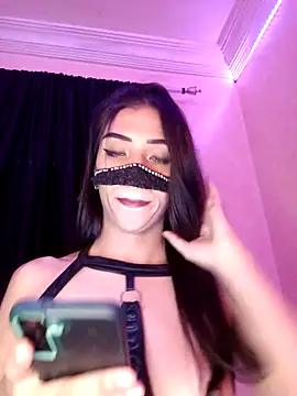 ---sophia--- online show from 10-18-25, 10:50