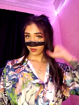 ---sophia--- online show from 10-27-25, 09:16