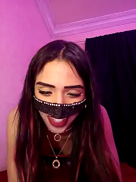 ---sophia--- online show from 11-17-25, 11:31