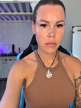 Lara Bergmann online show from 06-01-26, 08:47
