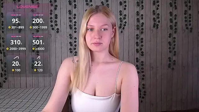 EmiliaDuchess online show from 11-13-25, 07:34