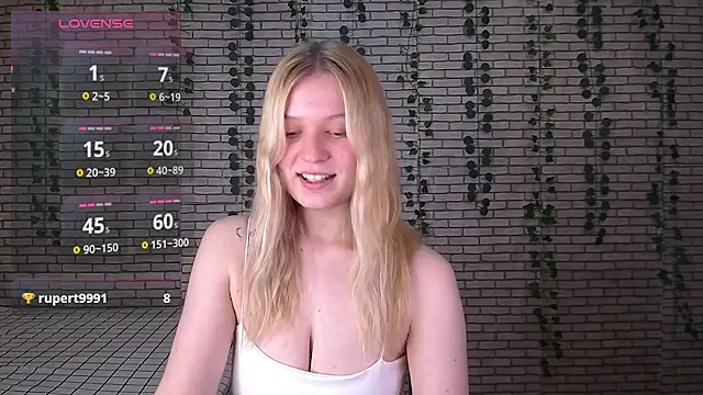 EmiliaDuchess online show from 10-13-25, 09:55