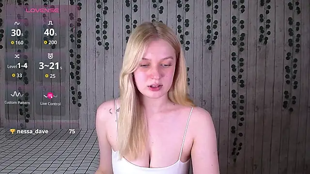EmiliaDuchess online show from 10-23-25, 12:59