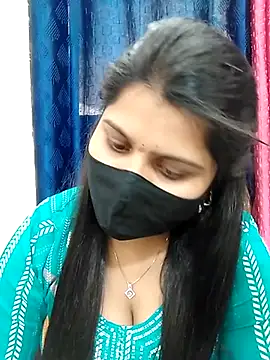 Snapshot of Hotty-simran chatting on 02-26-25, 08:39 Hotty-simran online show from 02-26-25, 08:39
